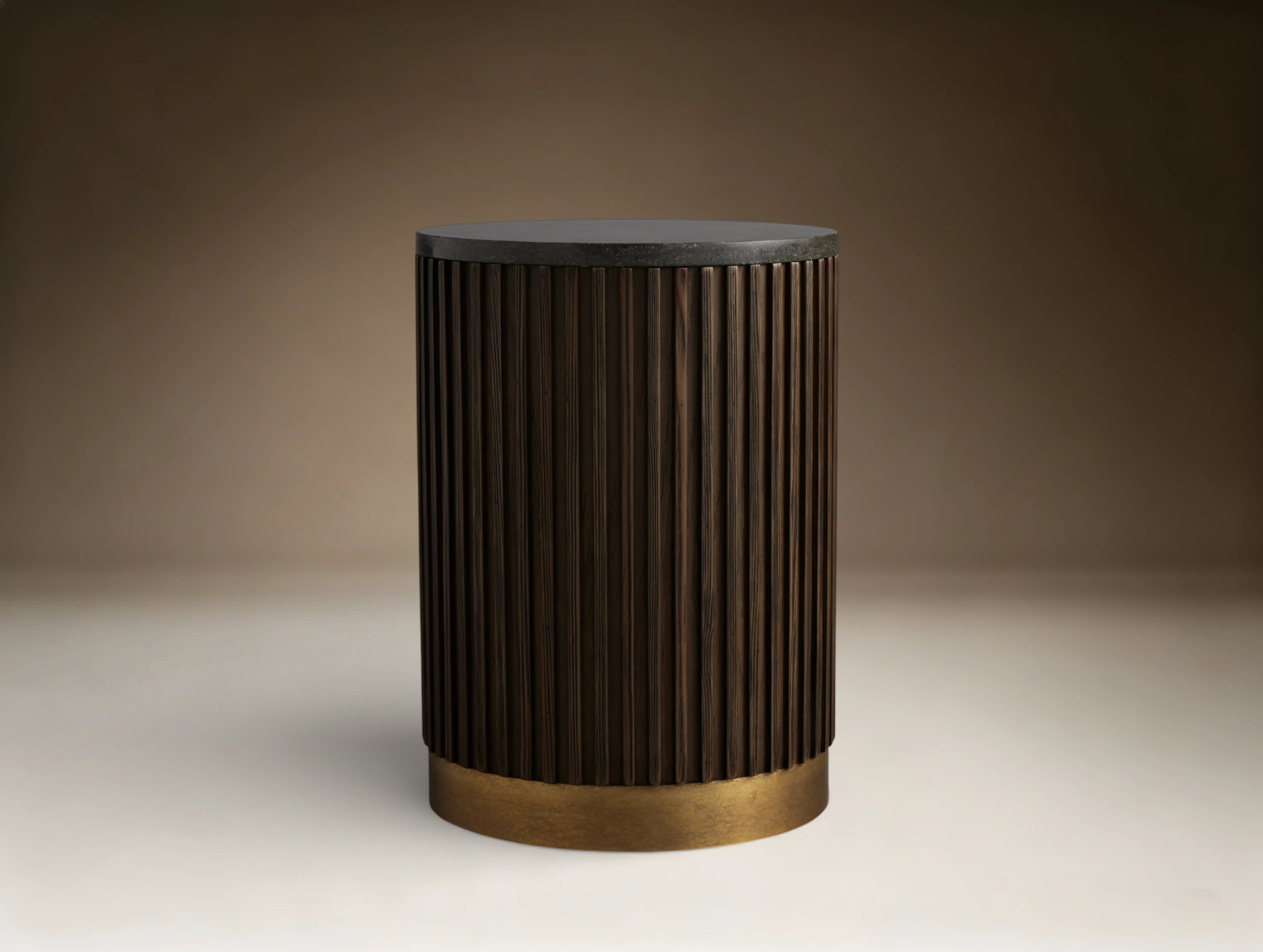 Finnigen Pedestal